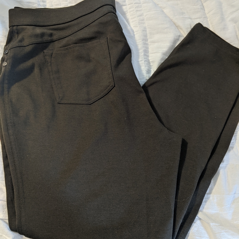 Simple Vera olive colored leggings